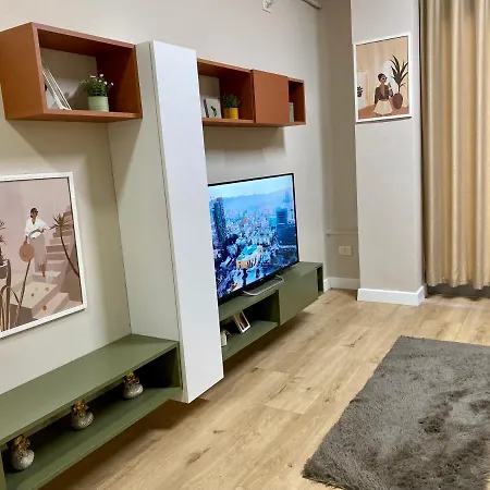 Unique Duplex Near Center Apartamento Tirana